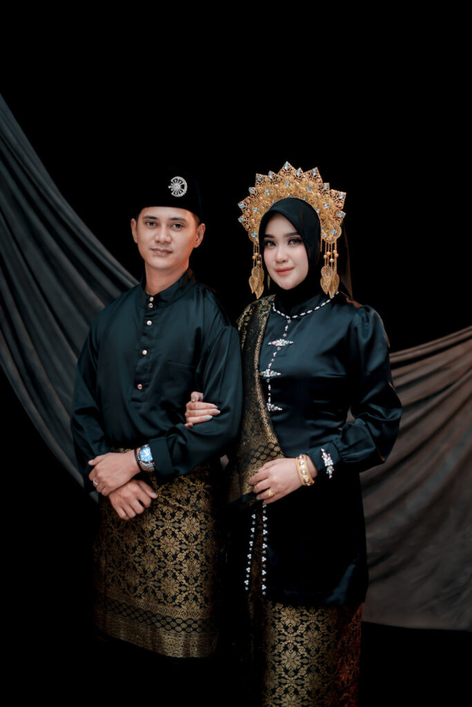 Adelia & aidil 3