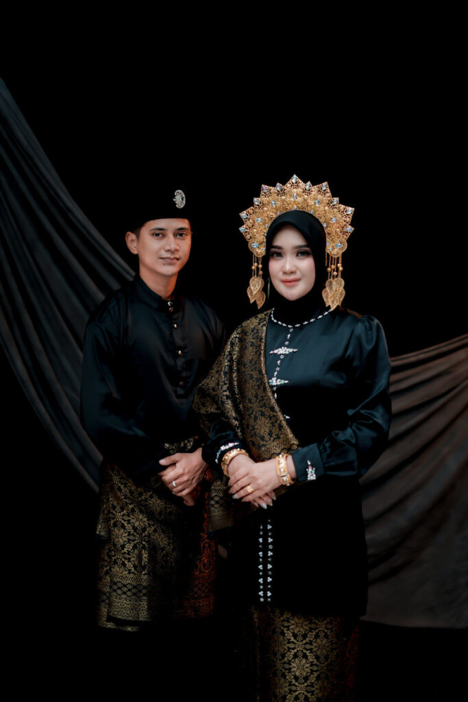 Adelia & aidil 5